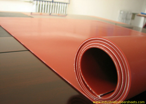 1PLY 직물을 삽입하기 위하여 강화되는 진한 빨강색 방열 실리콘고무 장 롤스